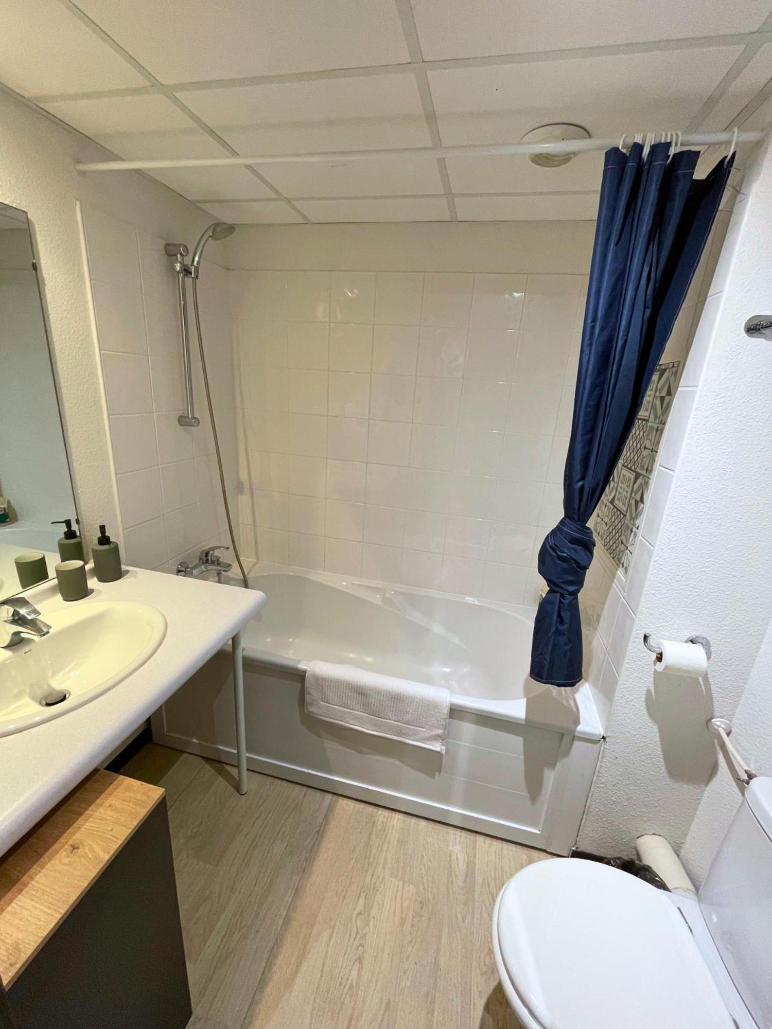 Chalet Studio Premium, Wifi, Chaleureux Lourdes Extérieur photo